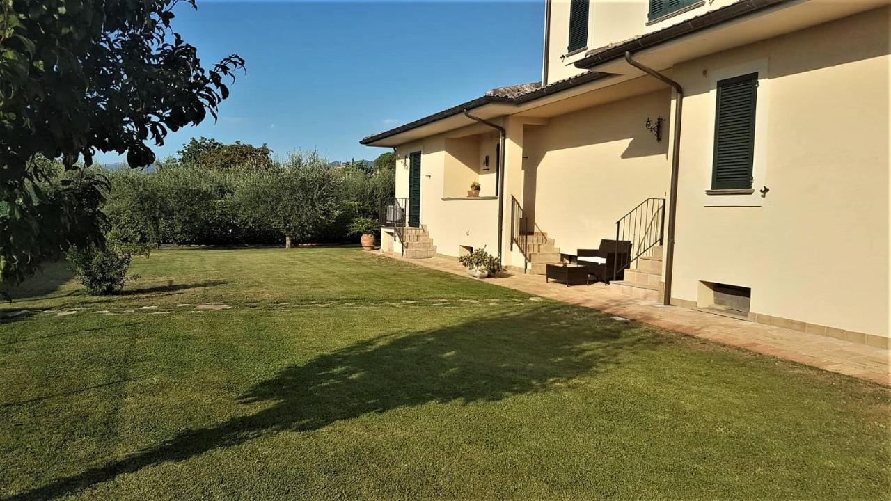 Elisa House Bed & Breakfast Foligno Eksteriør bilde