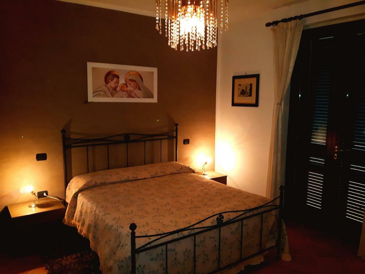 Elisa House Bed & Breakfast Foligno Eksteriør bilde